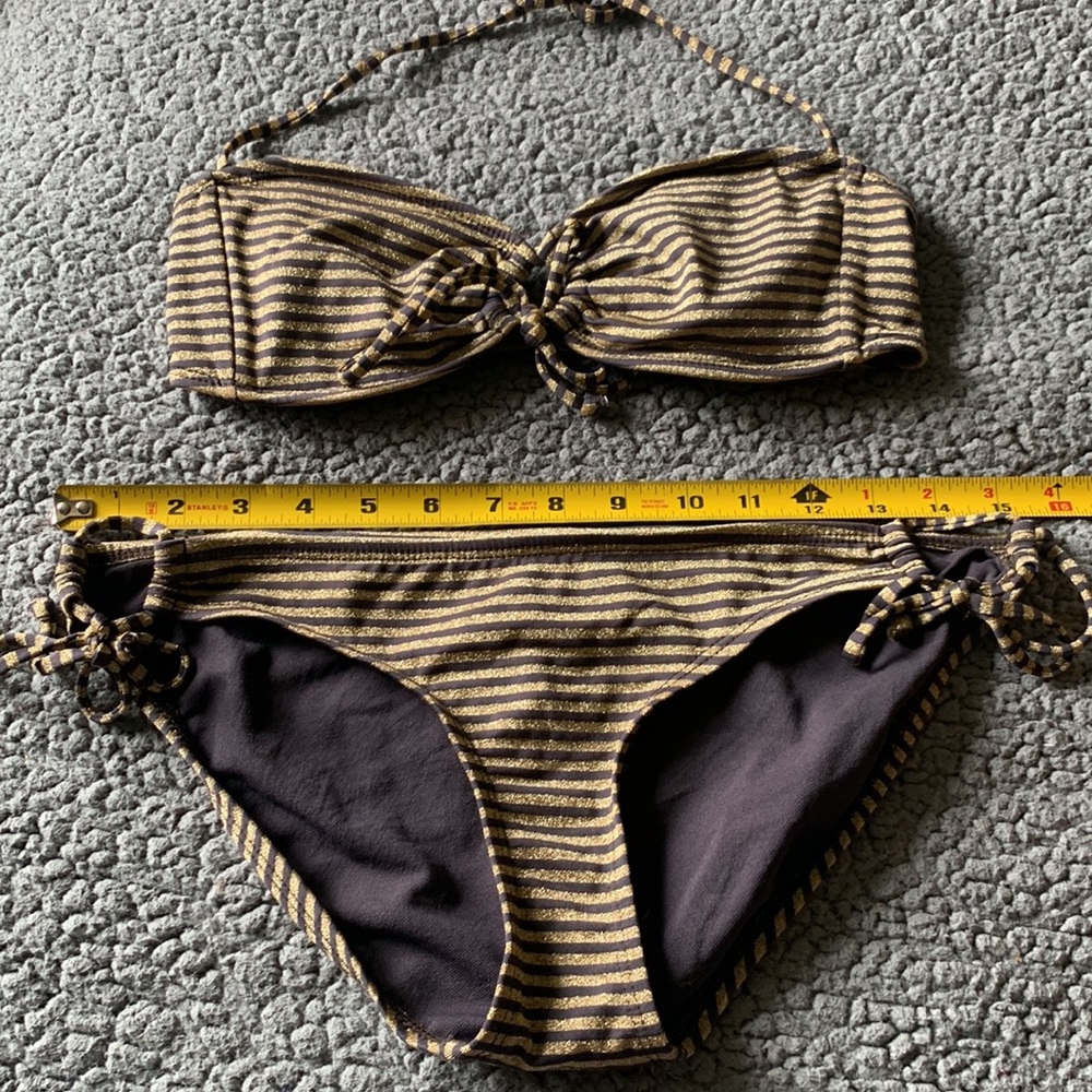Bikini - Picture 9 of 9